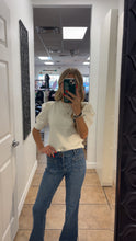 Puffed short sleeve sweater